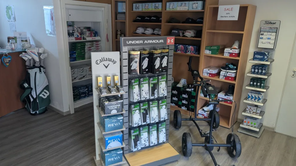 Training & Pro-Shop